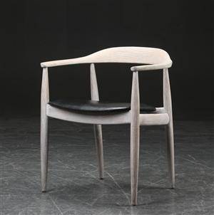 Illum Wikkelsø, tilskrevet. Armstol af elm