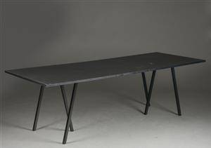 Leif Jørgensen for HAY. Loop stand bord 3