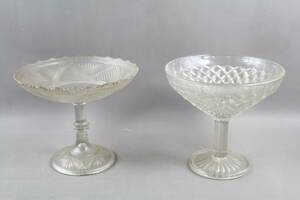 Skålar på fot 2 st