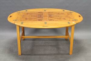 Kapstensbord í björk