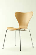 Arne Jacobsen. Syver stol, egetræ, model 3107 