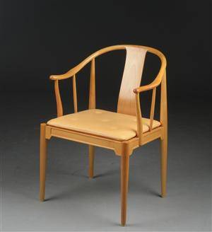 Hans J. Wegner, Kinastol af kirsebærtræ.