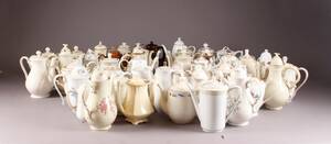 Samling af porcelænkaffekander 42