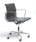 Charles Eames 1907 - 1978. Kontorstol, model EA-117