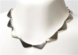 Halskæde af sterling sølv - klassisk design - dansk arbejde