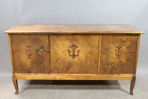 Sideboard i björk