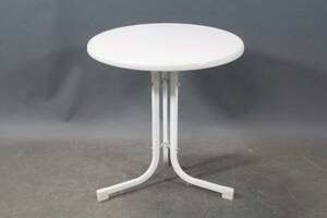 Trädgårdsbord i metall och plast