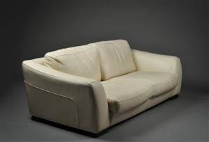 Incanto. To-pers sofa, hvidt læder