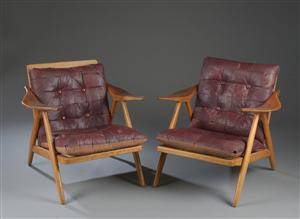 Dansk møbelproducent. Par lænestole i teak og eg 2