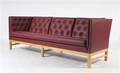 Erik Jørgensen. Fritstående sofa, model EJ-315.