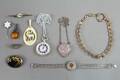 Mormorsur, armband, halsband, klockkedja och hängen mm