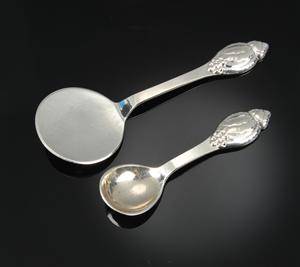 Evald Nielsen. Bestik no. 6 serveringsspade og kompotske af sølv 2