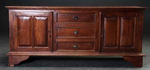 Lav skænk af mahogni, 1900-tallets anden halvdel