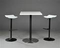 BoConcept. Barsæt. To barstole samt cafebord. 3