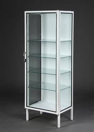 Vitrine-tandlægeskab, metal og glas, ca. 1950erne