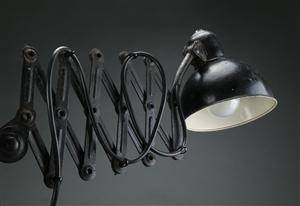 Christian Dell. Sakselampe, sort