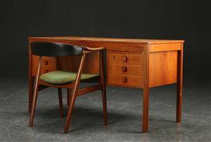Skrivebord samt armstol, teak, dansk møbelproducent 2
