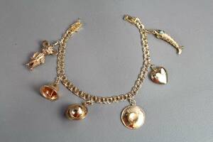 Armband Bismarck med berlocker 6 st i guld 18 k