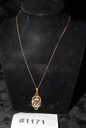 Halsband med hängesten, guld 18K, L 44 cm