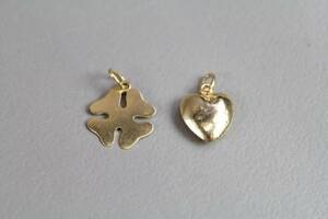 Hängen i guld 18 k 2 st