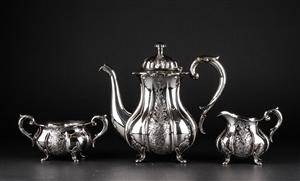 Hugo Grün. Rokokoform kaffeservice, sølv 3