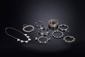 Samling sølv smykker 9