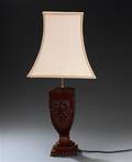 Bordlampe af rosentræ