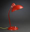 Christian Dell. Kaiser bordlampe, model 6556, rødlakeret