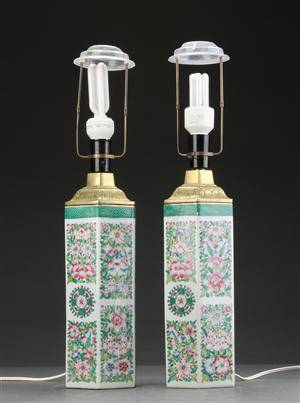 Et par sekskantede kineiske bordlamper af porcelæn, 1900-tallet 2