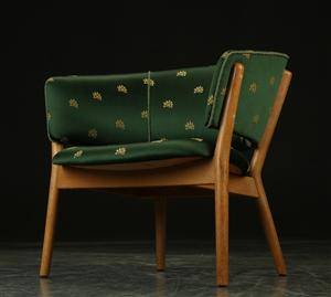 Nanna Ditzel. Lænestol af eg, model 83