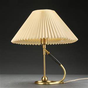 Le Klint. Kip bordlampe, model 306