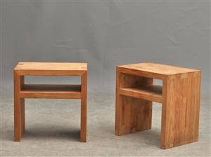 Ett par sidobord i teak 2