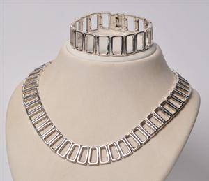 Randers Sølvvare, klassisk smykkesæt - halskæde samt armbånd af sterling sølv