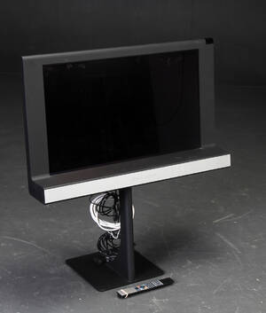 Bang  Olufsen. Fladskærms TV, serie Beovision 8 - 32