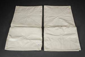 Poul Kjærholm. Par betræk til PK-22 2