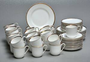 Gustavsberg. Kaffeservice af benporcelæn70