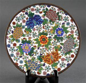 Kinesisk tallerken af cloissonné 1900 tallet.