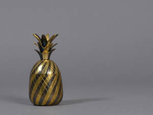 Lågskål i form af ananas, patineret messing, 1970erne