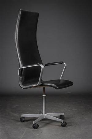 Arne Jacobsen. Højrygget Oxford kontorstol, model 3292 