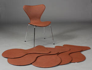 Læderovertræk til Arne Jacobsen 3107 stole. 6