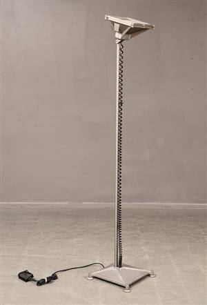 Renzo Piano, golvlampa i aluminium modell, Lingotto, för iGuzzini