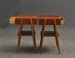 Ett par sidobord i teak 2