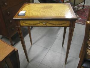 Damskrivbord, SenGustaviansk stil Intarsia