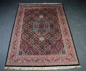 Indisk Bidjar 161 x 227 cm.