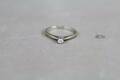 Ring i vitt guld 18 k med en briljant 0,09 ct