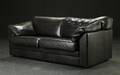 Trepersoner sofa i sort læder, dansk møbelproducent