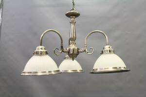 Trearmad taklampa 