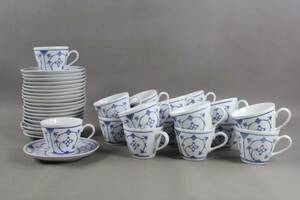 Kaffekoppar och fat 38 delar