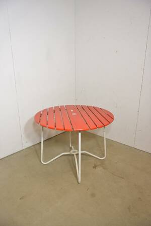 Trädgårdsbord