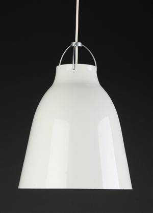 Cecilie Manz for Lightyears. Caravaggio pendel af hvidlakeret metal, model P2